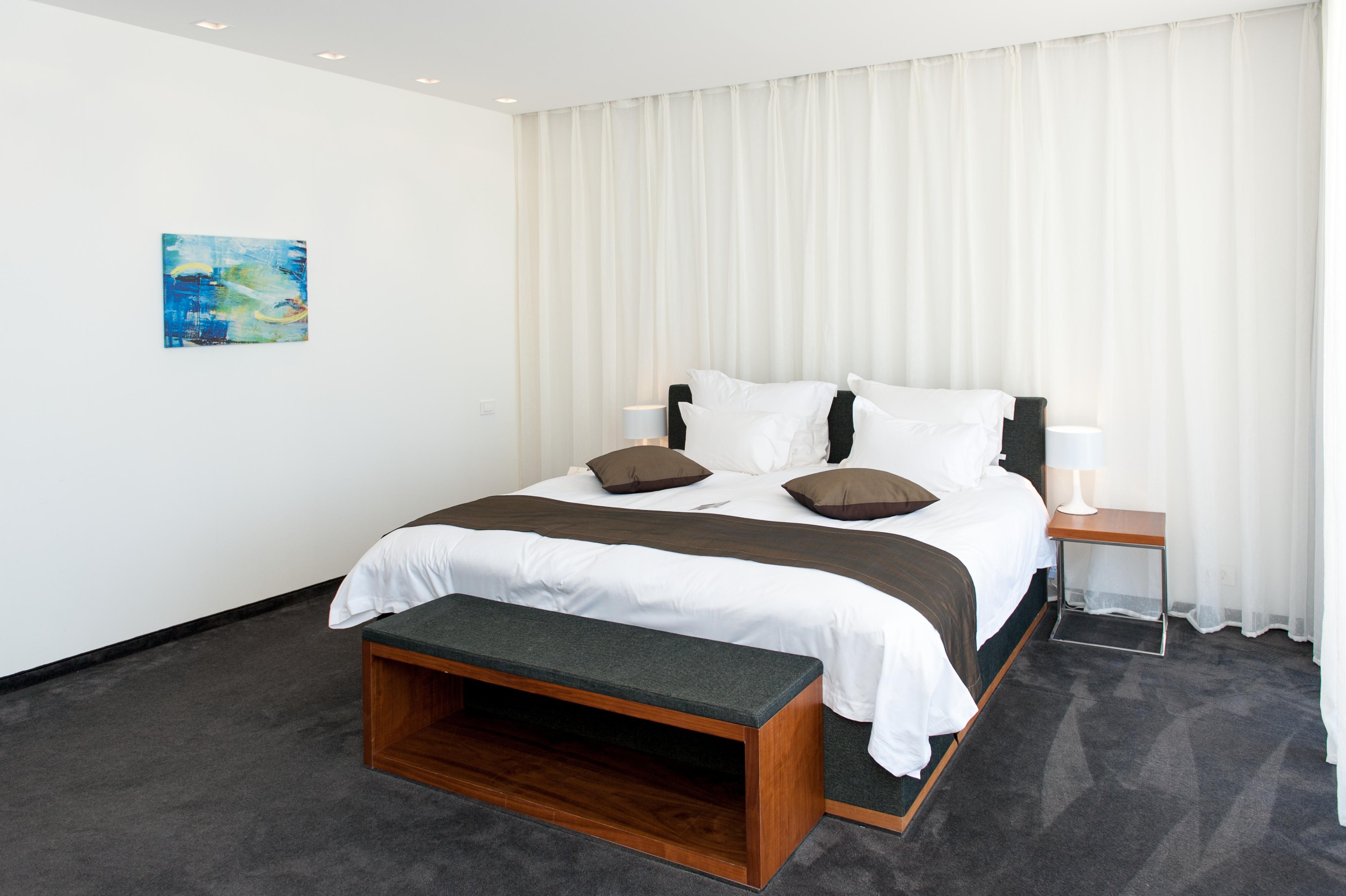 Lighthouse Golf & Spa Hotel Balchik Bagian luar foto A bedroom