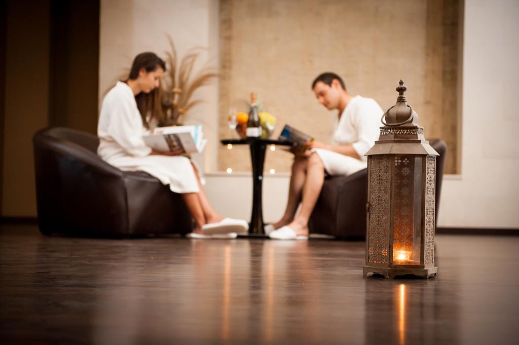 Lighthouse Golf & Spa Hotel Balchik Bagian luar foto A spa in Prague